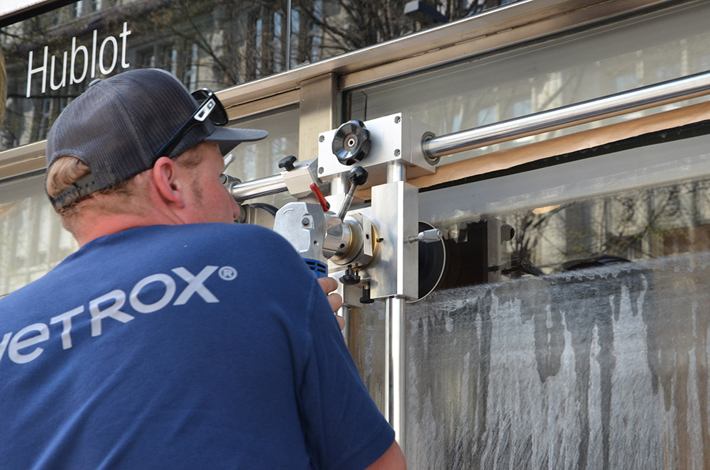 vetrox, glaskratzer, glaskratzer entfernen, glaskratzerentfernung, scratching, graffiti, glass doc, glassanierung, verkratztes glas